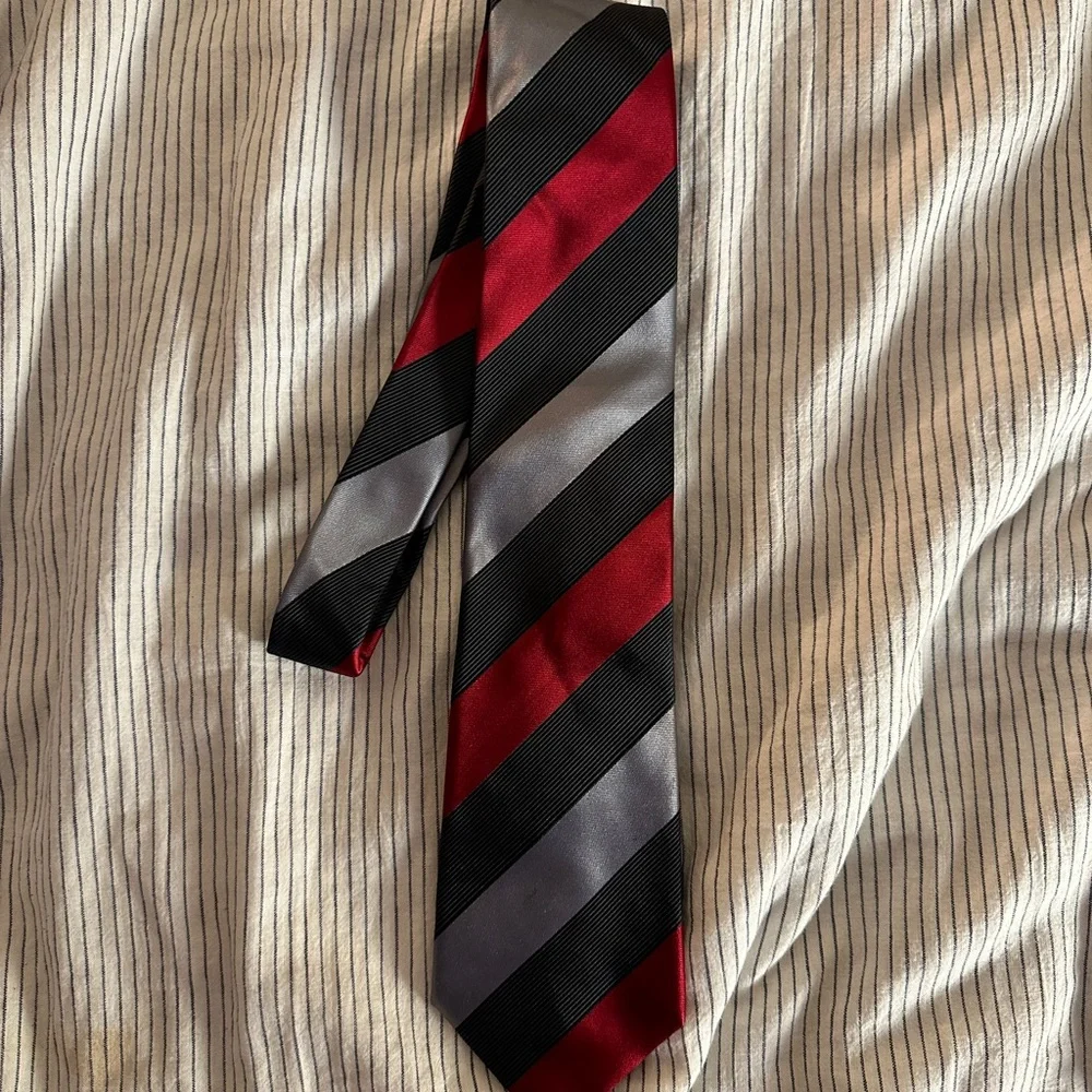 Neck tie - Picture 1 of 1